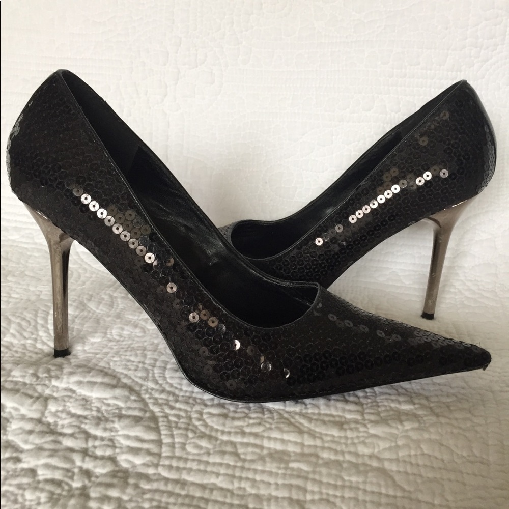 Black ALDO pumps